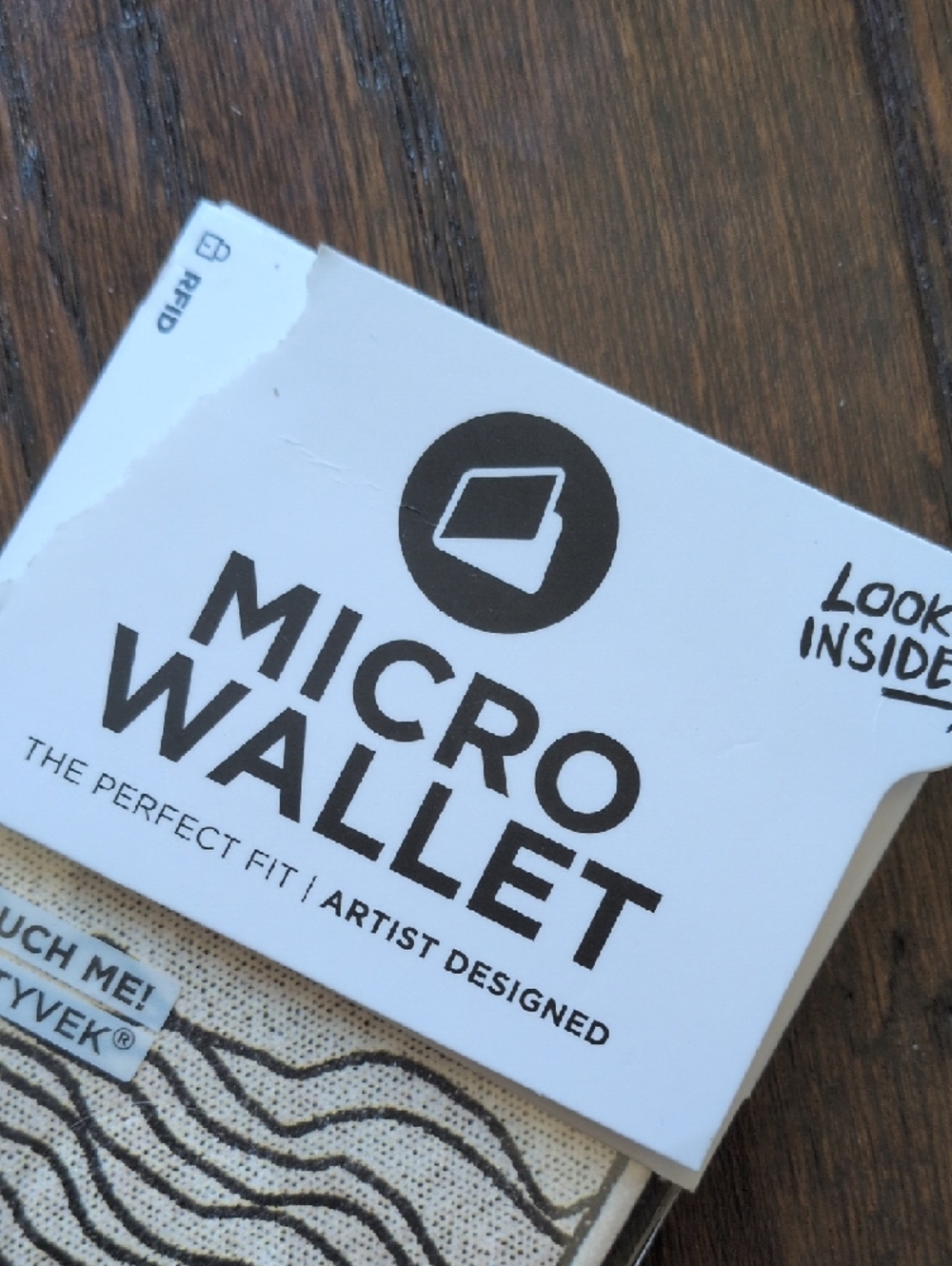 PAPERWALLET I NWT Artist Designed Waves Pattern Tyvek Compact Micro Wallet - Picture 6 of 16